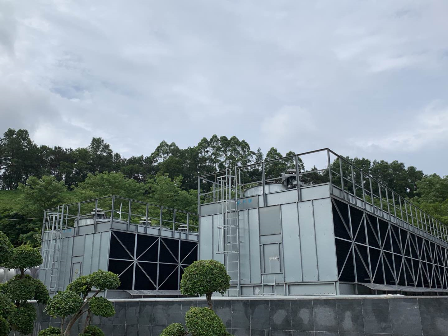 玻璃鋼冷卻塔的符號說明,玻璃鋼冷卻塔是干什么用的